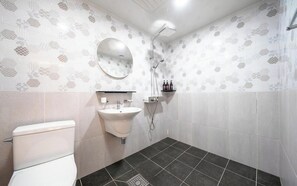 Hair dryer, towels, shampoo, toilet paper - Suwon Hash Hotel (Suwon)