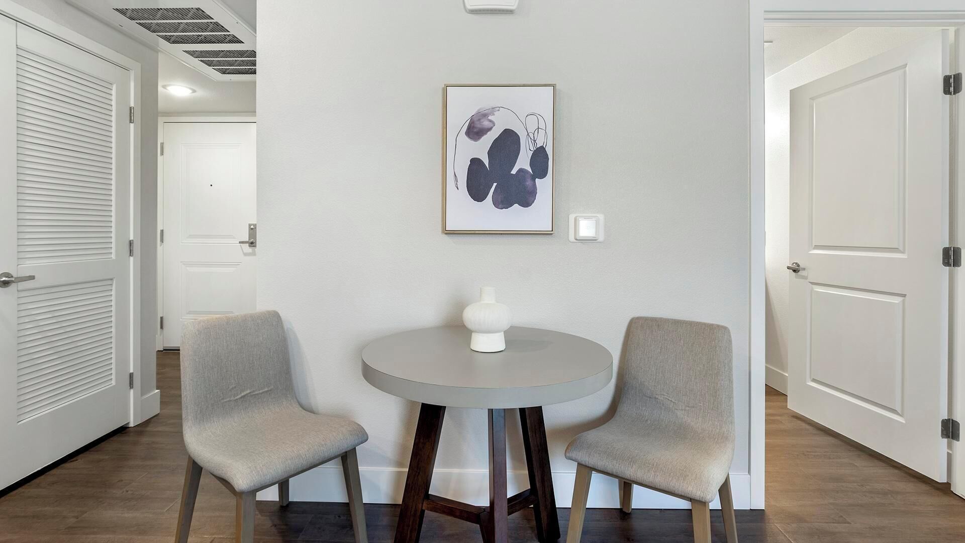 Apartment (2 Bedrooms)