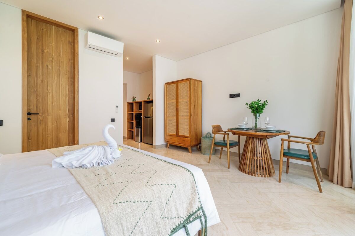 1 bedroom, iron/ironing board, travel crib, WiFi