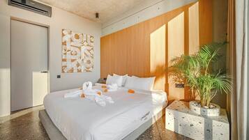 2 bedrooms, iron/ironing board, travel crib, WiFi