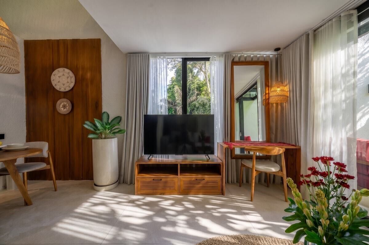 Chic 1br In Tropical Ubud  Pool  Kitchen  Patio - Bali