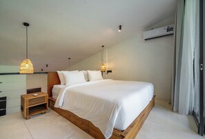 Iron/ironing board, travel crib, WiFi, bed sheets - Chic 1BR in Tropical Ubud • Pool • Kitchen • Patio (Gianyar Regency)
