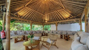 Outdoor dining - Tropical 1BR Stay in Ubud w Pool, Patio & Kitchen (Gianyar Regency)
