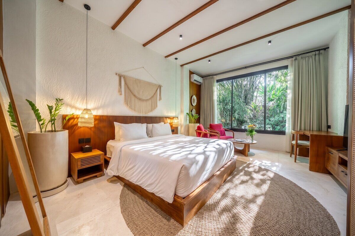 1 bedroom, iron/ironing board, travel crib, WiFi