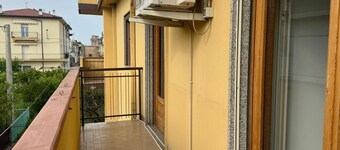 200 meters from the beach: a comfortable, air-conditioned apartment with a balcony