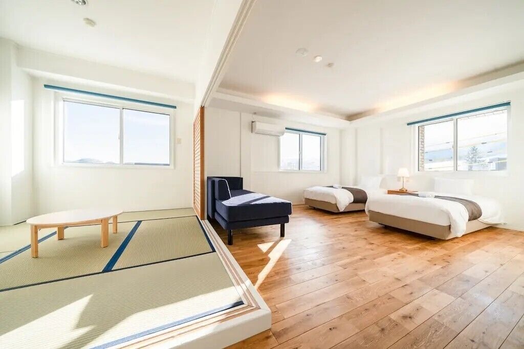 Deluxe Quadruple Room, City View | WiFi (free)