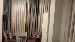 Deluxe Quadruple Room, City View - uckun palas (fatih)