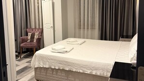 Deluxe Quadruple Room, City View - uckun palas (fatih)