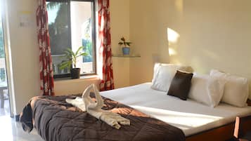 Standard Twin Room | WiFi (free), individually furnished, bed sheets