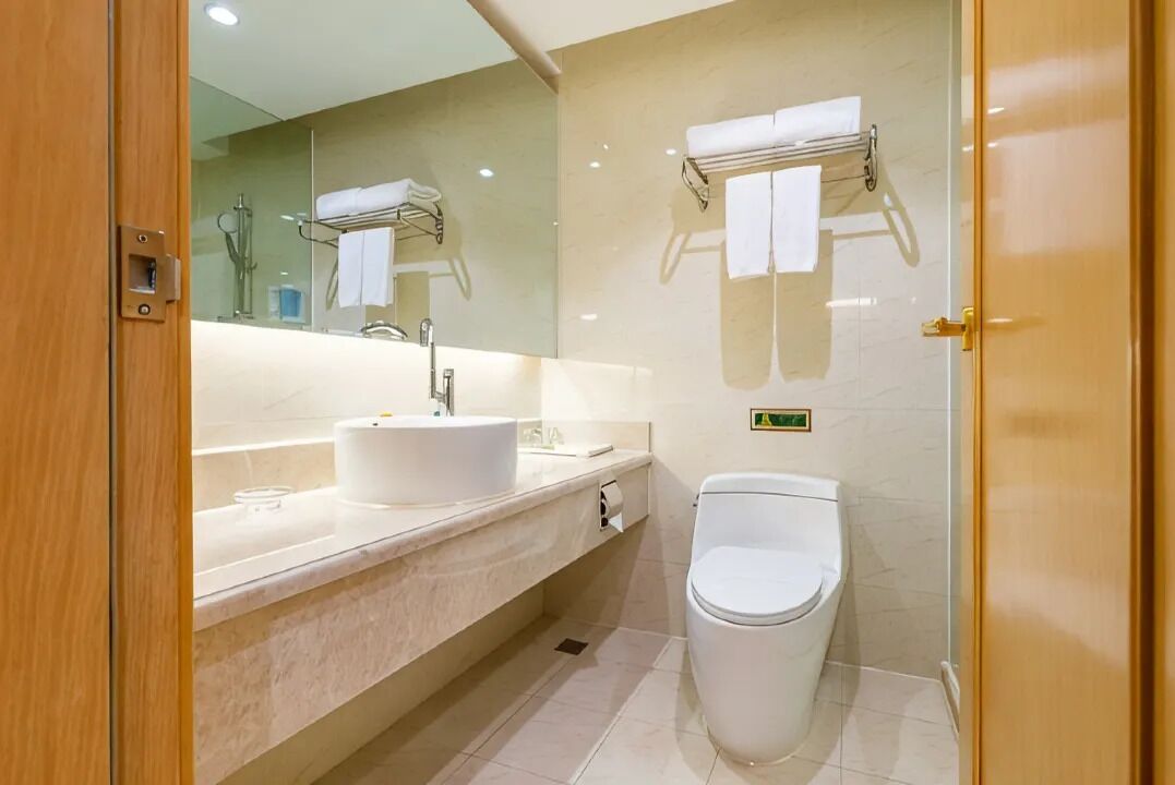 Comfort Tek Büyük Yataklı Oda | Banyo | Ücretsiz banyo/kozmetik ürünleri, havlu, sabun, şampuan 