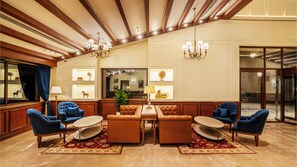 Lobby - Aurika Naldehra Shimla (Suni)