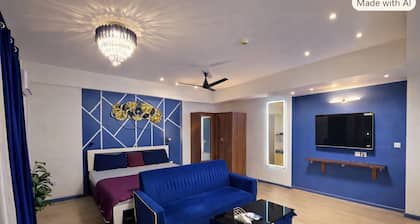 Luxury Cozy Apartments Stay at SinghXViii DLF