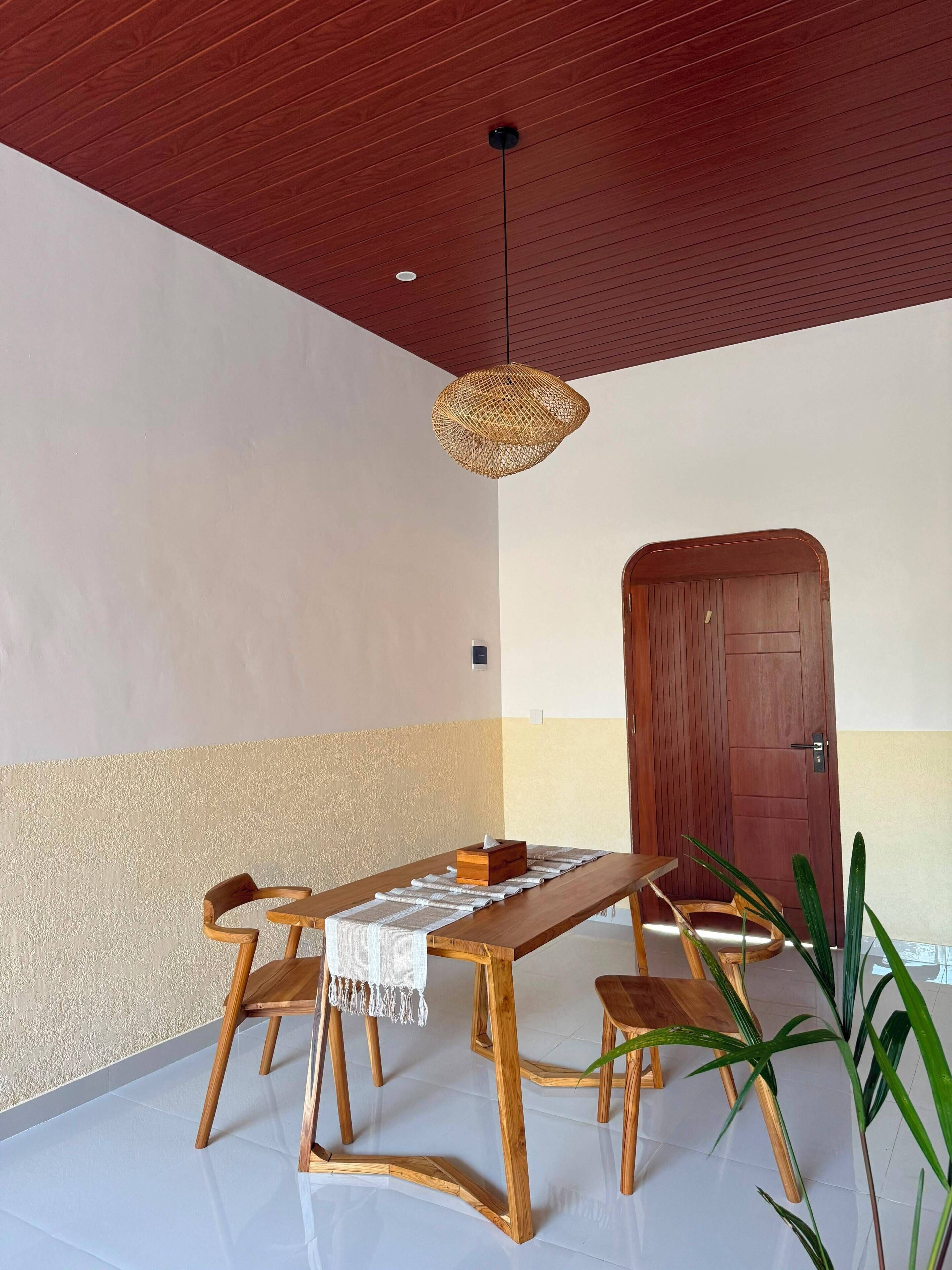 Deluxe Villa, Pool View | In-room dining
