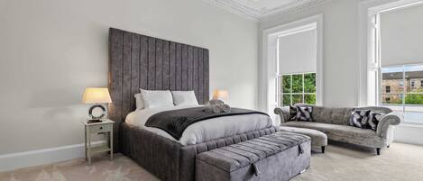 5 chambres, bureau, Wi-Fi, draps fournis
