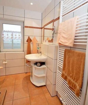 Unclassified image, 4 of 13, button - Holiday apartment with 1 bedroom (Norddeich)