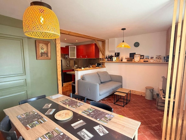 Living area - Vrbo Property (Régnié-Durette)