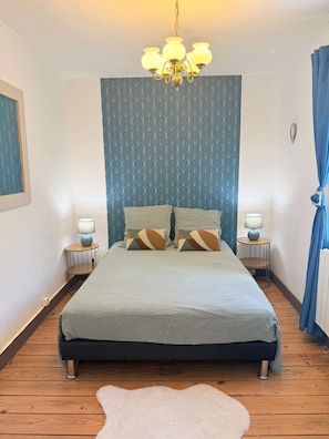 Room - Vrbo Property (Régnié-Durette)