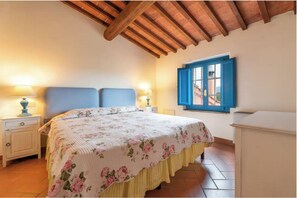 Room - Three-room apartment in a farmhouse in Tuscany (Cerreto Guidi)