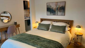 1 bedroom, desk, iron/ironing board, free WiFi