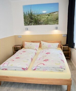 Unclassified image, 3 of 28, button - Holiday apartment with 1 bedroom (Norderney)