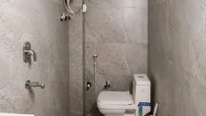 Luxury Room | Bathroom - Banke Bihari Residency (Vrindavan)