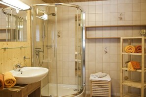 Bathroom - Ibex in the country house by the stream (Oberstdorf)
