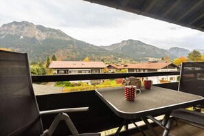 Outdoor dining - Holiday apartment with 1 bedroom (Oberstdorf)