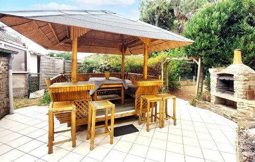 Nice home in Cancale with WiFi
