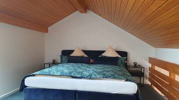 2 Schlafzimmer, Reisekinderbett, kostenloses WLAN, Bettwäsche