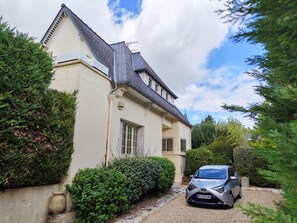 Exterior - Vrbo Property (GARCHES)