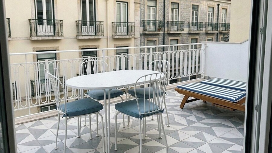 Alfama Pearl Apartment by Ag Suites