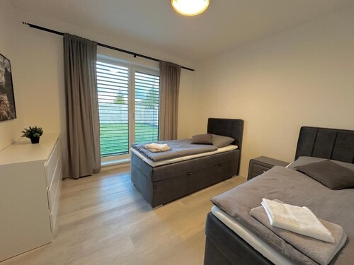 AC Apartment House with Jacuzzi, 9A