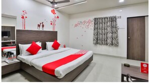 Desk - Hotel Daksh (Talala)