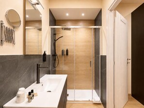 Bathroom - Villa Crif (ASPRA)