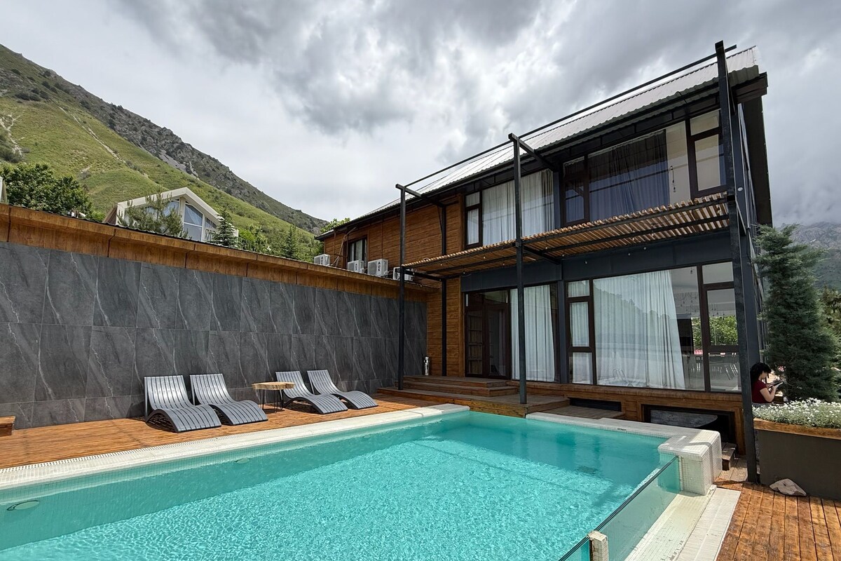 Deluxe Villa, Mountain View | Kolam renang | Kolam renang terbuka bermusim 