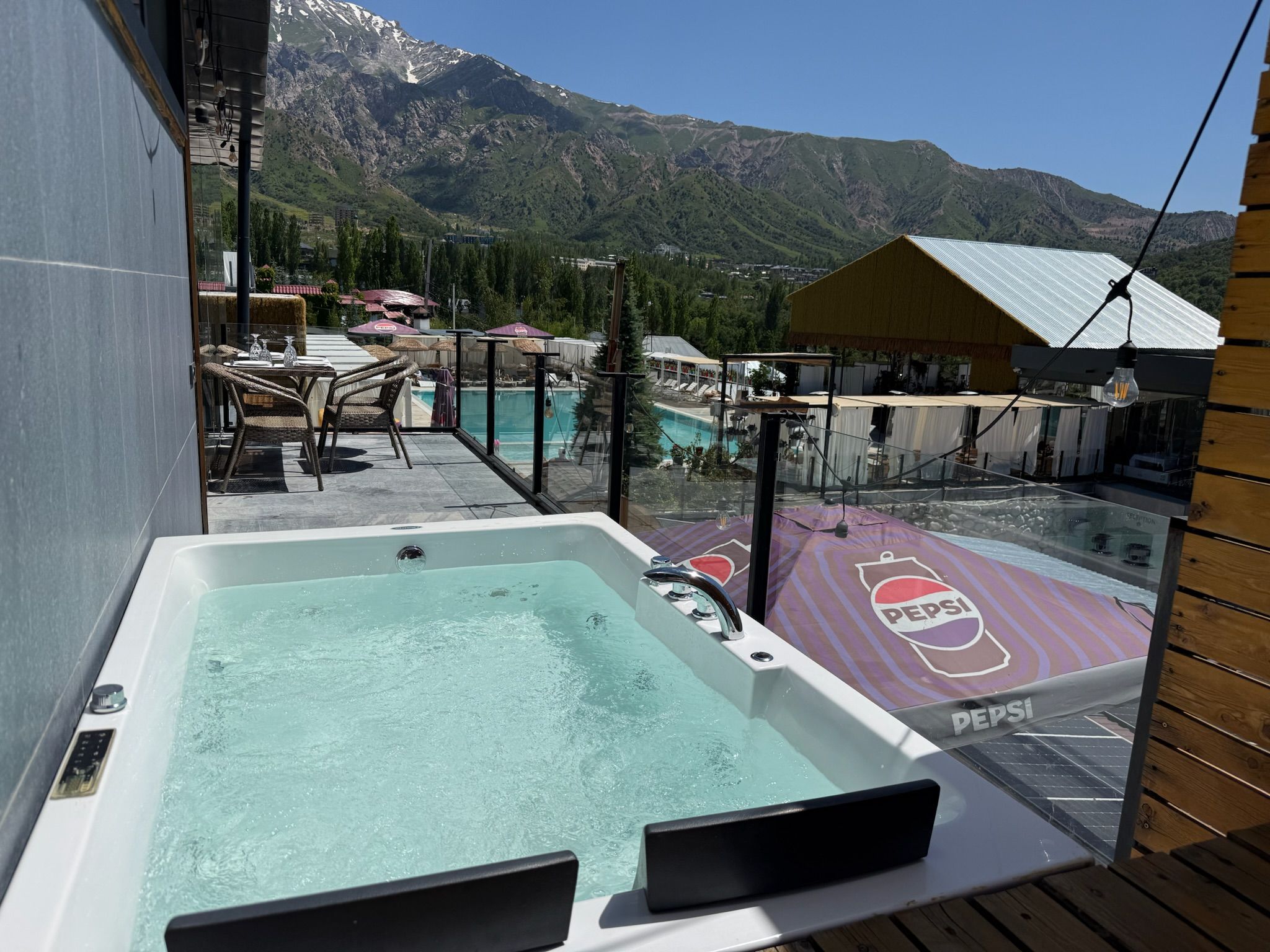 Deluxe Penthouse, Mountain View | Outdoor dining