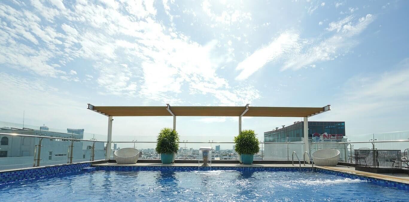 Private pool