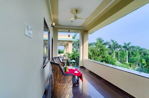 Mặt tiền nơi lưu trú