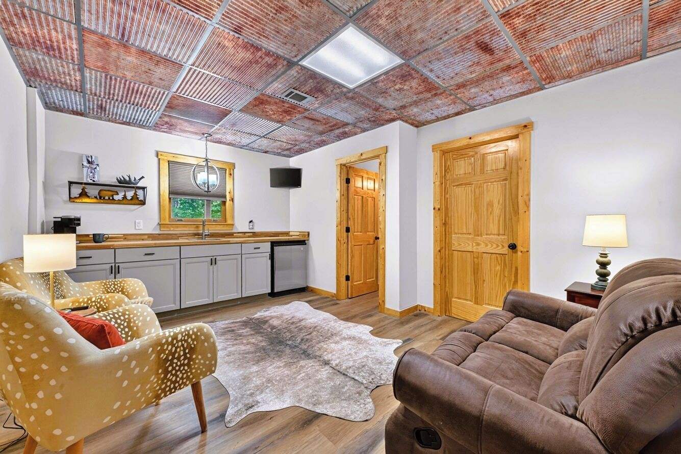 Pet-friendly, Private Cabin With A Hot Tub, Firepit And Game Room! - Ellijay, GA