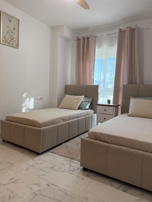 Room - Vrbo Property (Cancelada)