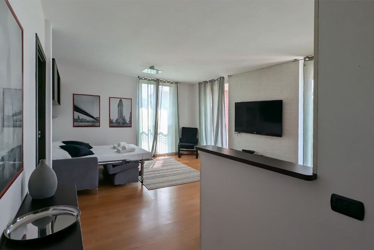2 bedrooms, iron/ironing board