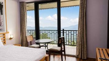 Double Room, Balcony, Mountain View