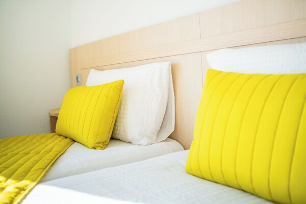 Guinea Apartments - English beach