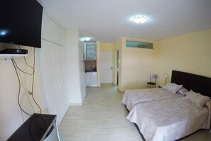 Unclassified image, 2 of 20, button - Edificio Arco (Arona)