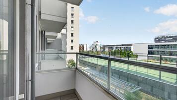 Standard Studio, Balcony, Courtyard View | Property grounds