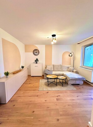 Living area - Vrbo Property (Wuppertal)