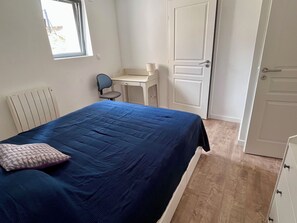 Room - Vrbo Property (Évian-les-Bains)