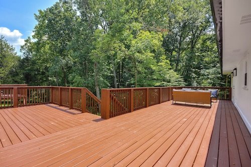 Office, Deck, Yard: Thomasville Gem on Golf Course