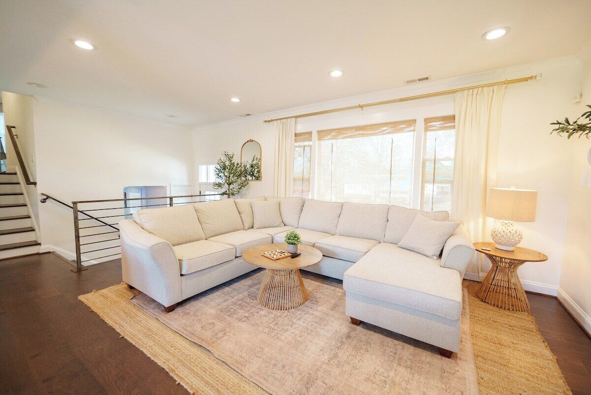 Trendy Clt Retreat W/ Hot Tub, Game Room & Yard - Charlotte
