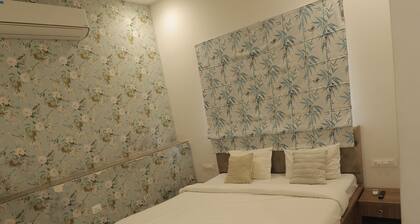 Olive Green Villa by Singh Home Stay